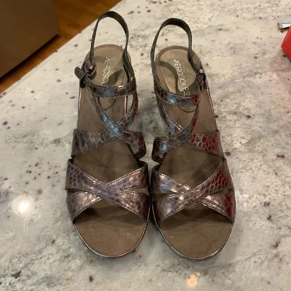 Aerosols Bronze Wedge Sandals sz 7-1/2 EUC